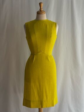 Vintage 1960s GAY GIBSON Silk Blend Yellow Sleeveless Dress / 26 Waist